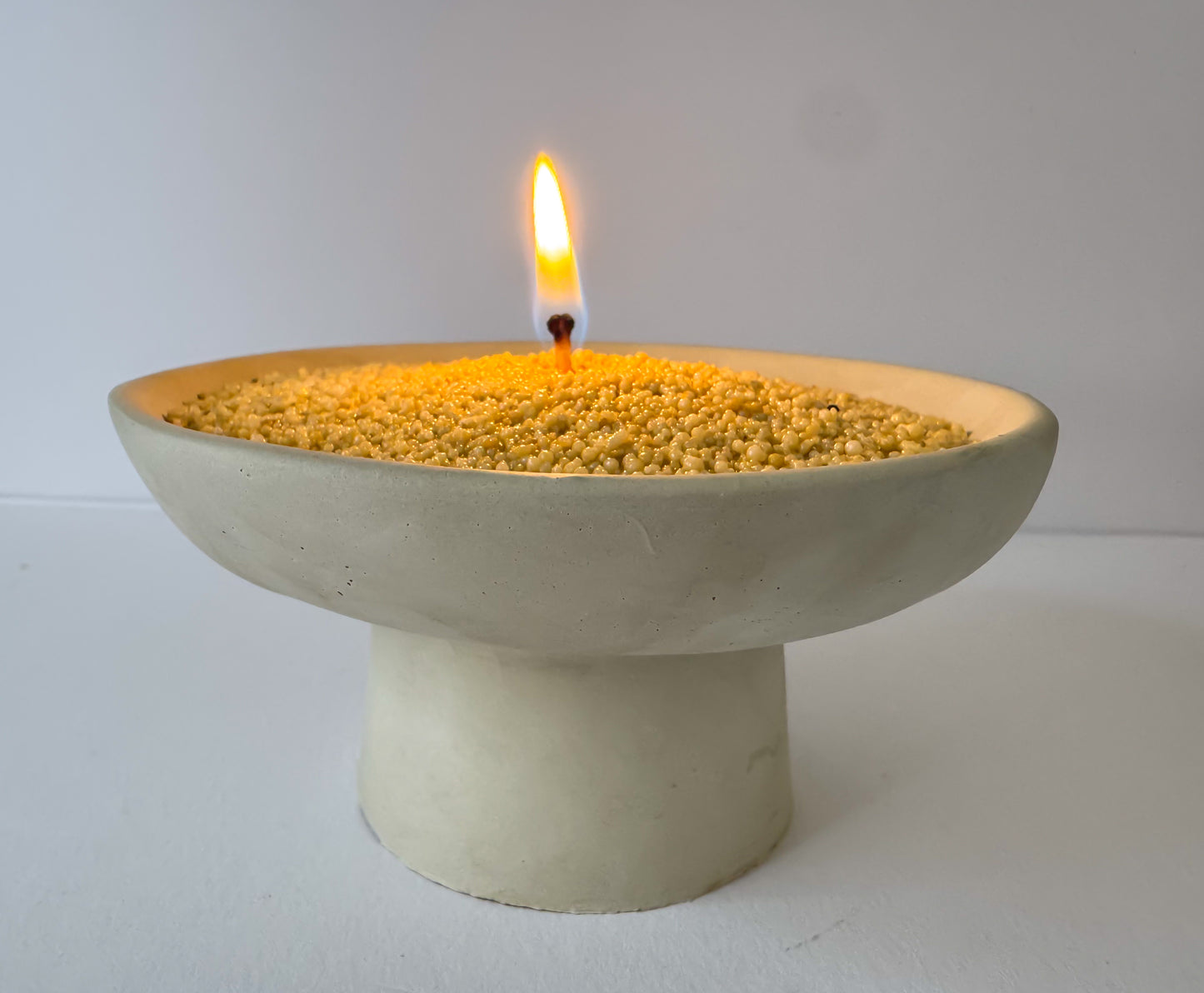 Pedestal vessel